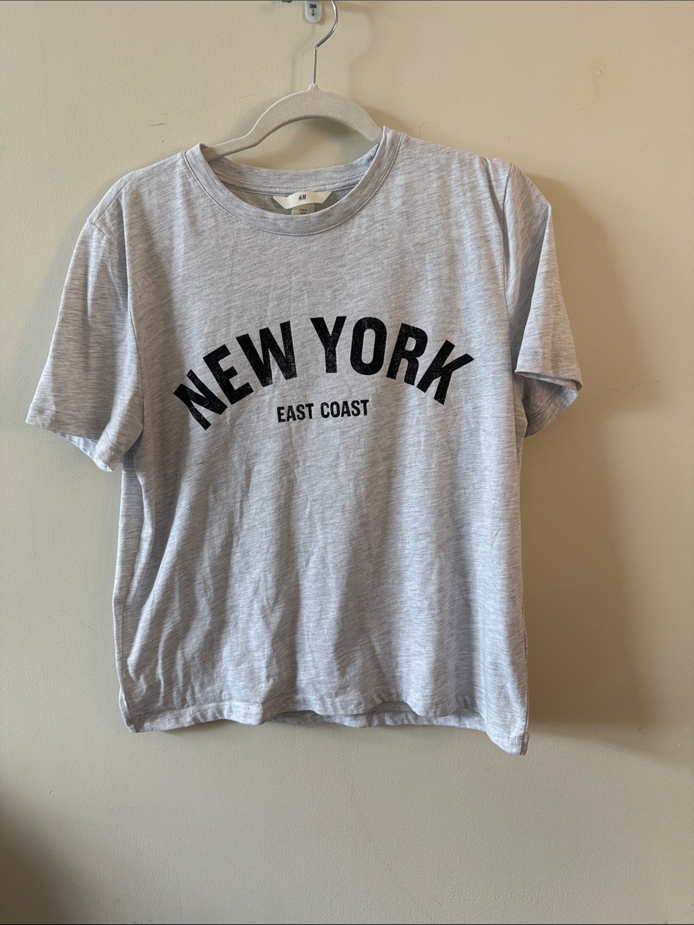 H&M Light Gray 'New York East Coast' Graphic Tee with Black Print